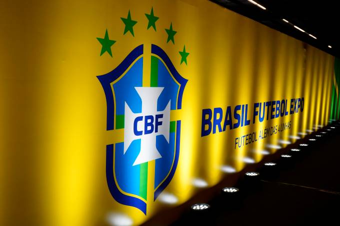 Clubes beijam a mão da CBF em troca de uma Liga