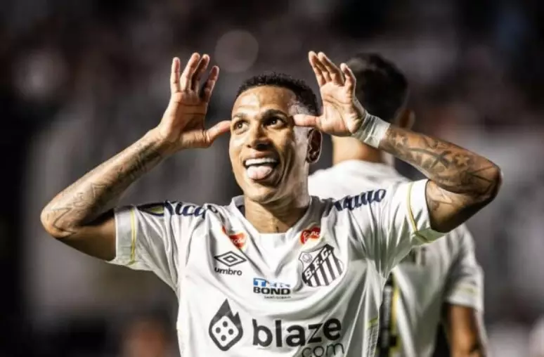 O que sobrou ao Santos faltou ao Palmeiras: raça, disposição e vontade