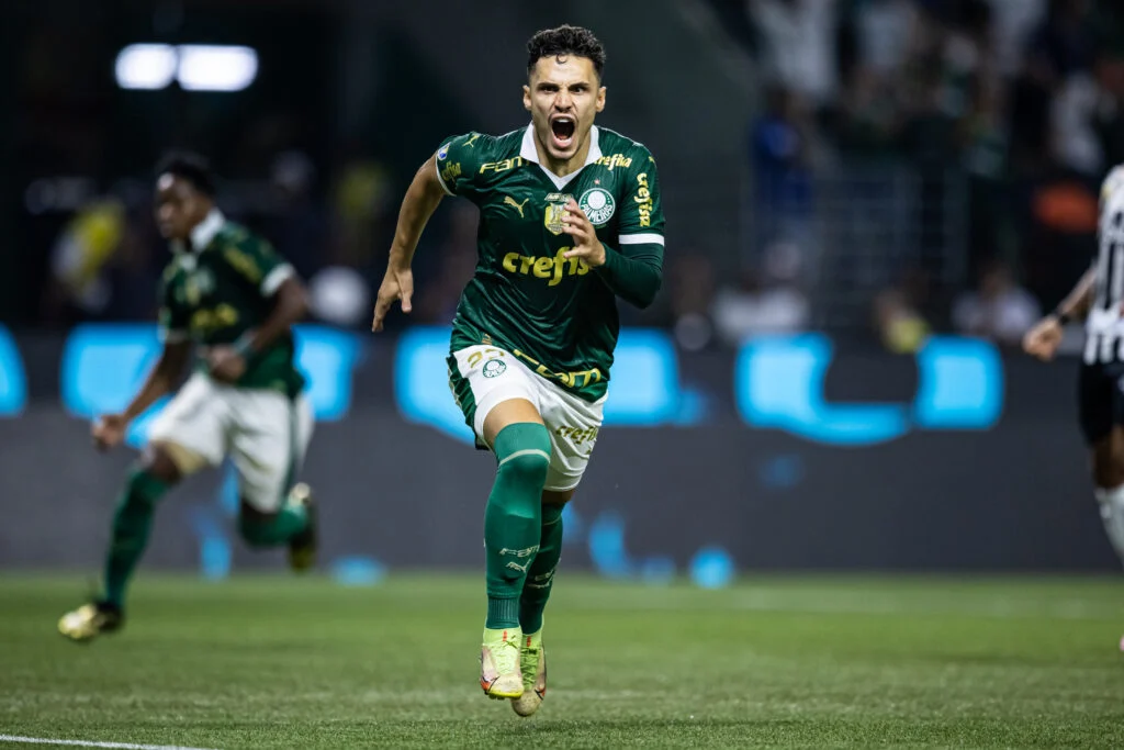 Palmeiras repete Palestra Itália da década de 1930 e é tricampeão paulista ao bater o Santos