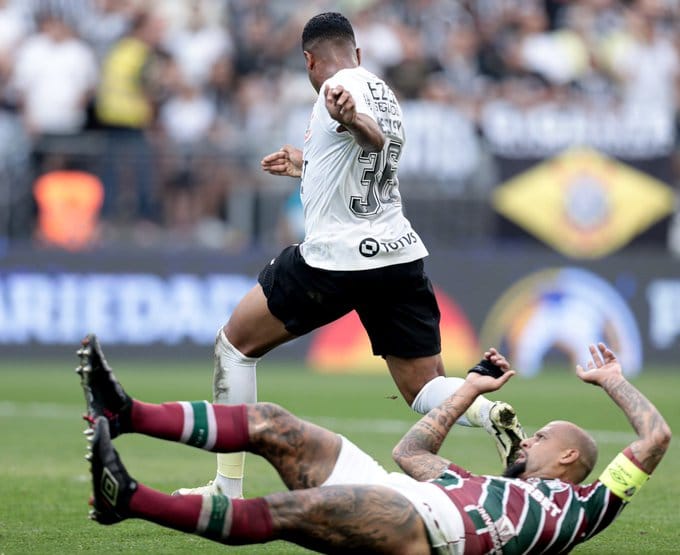 Wesley resgata o drible e o Corinthians mostra mais intensidade