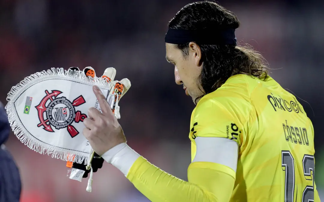 Cássio está certo em deixar o Corinthians: a torcida não o quer mais