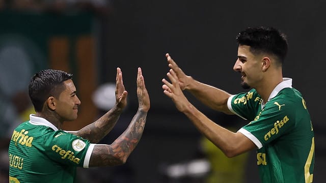 Palmeiras tem Dudu de volta após dez meses, vence o Juventude em casa e põe pressão no líder Flamengo