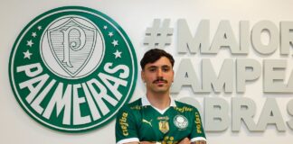 Abel não tem do que reclamar do elenco do Palmeiras, agora com a chegada de Maurício, do Inter