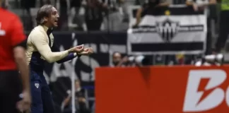 Ira de Luis Zulbedía com a arbitragem na derrota para o Atlético-MG aproxima argentino do torcedor são-paulino