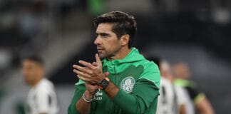 ‘Em casa vai ser diferente’, diz Abel após derrota do Palmeiras para o Botafogo e ameaça de queda na Libertadores