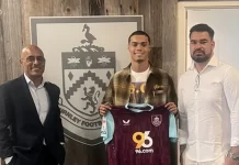 João, no Burnley, carrega nas costas as cobranças naturais e exageradas por ser filho de quem é