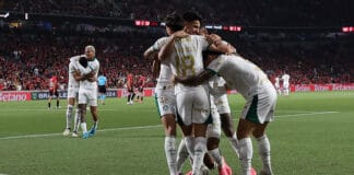 Abel monta Palmeiras ‘pés no chão, com Veiga no banco, ganha outra e se aproxima do Botafogo