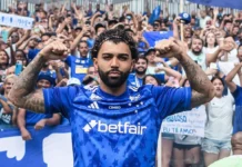 ‘Fizemos contratações que não deveríamos. O Mattos (CEO) sabe disso’, disse o dono do Cruzeiro