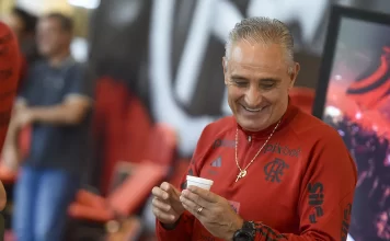 Tite não merece ser julgado: mais do que cuidar do Corinthians, ele precisa cuidar de si