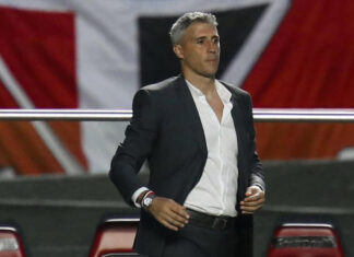 Crespo não corre risco de demissão no São Paulo: ele tem total apoio da direção