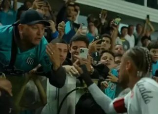 Derrotas, vaias, palavrões, bate-boca… o Santos de Neymar briga contra suas fraquezas