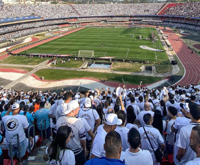 Morumbis Santos contra o Vasco Santos