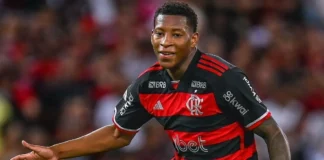 Flamengo surpreende e acerta a venda de Gonzalo Plata ao Dínamo de Moscou com pagamento à vista
