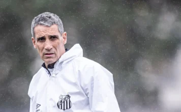 Crespo e Vojvoda fazem trabalhos ruins neste começo de ano em São Paulo e Santos, respectivamente