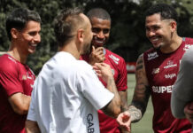 Acordo parcelado: São Paulo põe em prática plano de dez meses para pagar salário dos jogadores