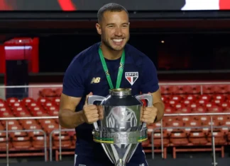 Palmeiras avança pelo técnico da base Allan Barcellos e inflama rivalidade com o São Paulo