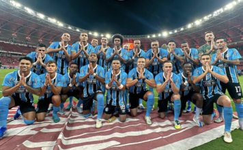 Grêmio passa por cima do Internacional e dá a volta olímpica do Gauchão em pleno Beira-Rio