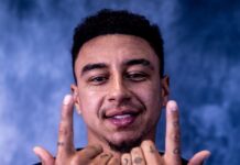 Após 136 minutos sem um chute a gol, Lingard desencanta e dá vitória ao Corinthians na estreia