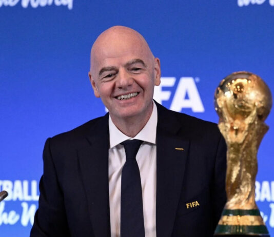 A Fifa venceu a Copa. Mas Infantino virou meme e perdeu o pouco de respeito que ainda tinha no futebol