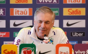 Entre o romantismo e o risco do suicídio, Ancelotti resgata o clássico 4-2-4 para chegar ao hexa