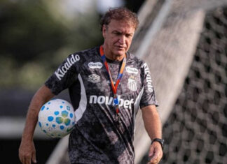 Sem Neymar e Gabigol, Cuca busca soluções na base após tropeços do Santos na Vila