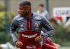 O que o São Paulo vai fazer com Arboleda, agora que ele voltou? Seu contrato custa R$ 14 milhões