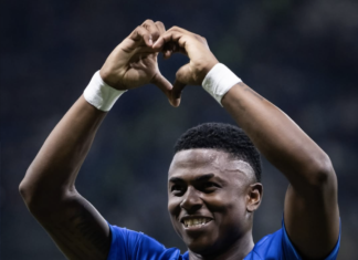 Em jogo com ‘cara e pagada de Libertadores’, Cruzeiro derrota o Boca Juniors no Mineirão