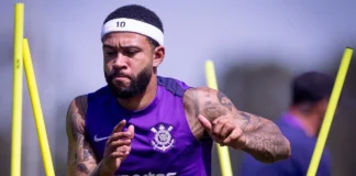 Quais as condições para a permanência de Memphis Depay no Corinthians?