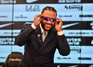 Corinthians vive dia D de Memphis com contrato ainda caro, dívida de R$ 42 milhões e sem dinheiro