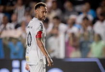 Santos perde de virada para o Flu: Neymar faz bom primeiro tempo, mas brinca e irrita torcedor