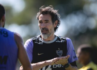 Hulk negocia saída do Atlético-MG nesta semana e Eduardo ‘Barba’ Domínguez balança no cargo