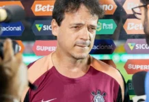 Diniz lamenta oscilação do Corinthians na Bahia: ‘Processo natural na busca por regularidade’