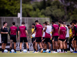 Corinthians inicia busca pelo penta da Copa do Brasil contra o emergente Barra-SC