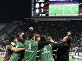 Memphis se despede para a Copa, Hugo entrega gol na ‘saidinha’ e Corinthians decepciona Fiel