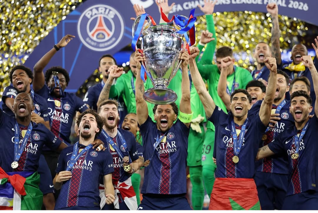 PSG Em feito histórico, o zagueiro brasileiro Marquinhos, capitão do Arsenal, ergue pela segunda vez a taça da Liga dos Campeões