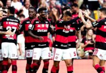 Desfalcado, Flamengo passa fácil pelo Coxa e evita a disparada do Palmeiras Flamengo Flamenguistas se juntam na comemoração do primeiro gol na vitória sobre o Coritiba