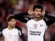 Corinthians empata com gol aos 48 minutos e volta de Bogotá com um pé na próxima fase da Libertadores