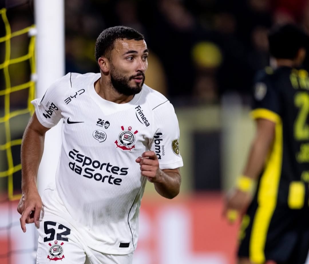 Corinthians, o marroquino Zakaria Labyad corre para festejar o seu primeiro gol com camisa do Corinthians