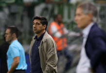 Abel Ferreira admite jogo ruim do Palmeiras na Libertadores e defende elenco vaiado pela torcida