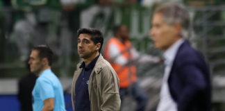 Abel admite jogo ruim do Palmeiras contra o Cerro na Libertadores e defende elenco vaiado em casa