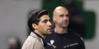 Abel freia ansiedade por Paulinho no Palmeiras: ‘Ficamos com água na boca, mas não podemos usá-lo por mais tempo’