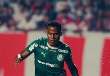 Entre o sonho de se preparar para a Copa e a cobrança de jogar mais no Palmeiras: o dilema de Arias