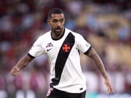 Cotado para a lista de Ancelotti, Paulo Henrique vira baixa no Vasco para enfrentar o Inter