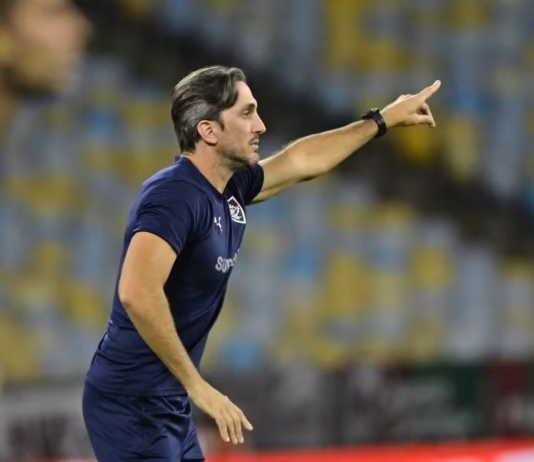 Sob vaias e pressão após empate, Zubeldía busca soluções para crise no Fluminense