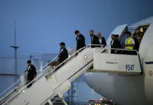 Seleção do Irã chega ao México cercada por forte esquema de segurança e tensão diplomática
