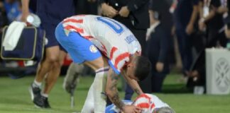 Enciso Após sofrer contusão na coxa direita, Enciso se desespera e chora no gramado e é consolado por Almirón