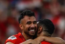 Estão deixando chegar: Egito e Cabo Verde transformam desconfiança em sabor de quero mais Egito Autor do terceiro gol, Mahmoud Trézéguet é abraçado por Mohamed Salah, que deu a assistência para o companheiro