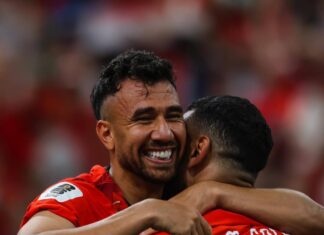 Estão deixando chegar: Egito e Cabo Verde transformam desconfiança em sabor de quero mais Egito Autor do terceiro gol, Mahmoud Trézéguet é abraçado por Mohamed Salah, que deu a assistência para o companheiro