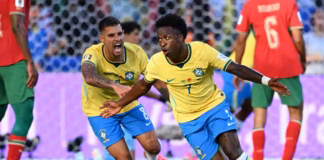 Brasil toma ‘olé’ no 1º tempo, empata com golaço se Vini Jr., mas segue sem um time para o hexa
