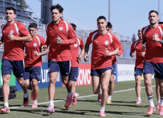 ‘Sextou’ com grupo da seleção brasileira em ação e Paraguai lutando pela sobrevivência na Copa